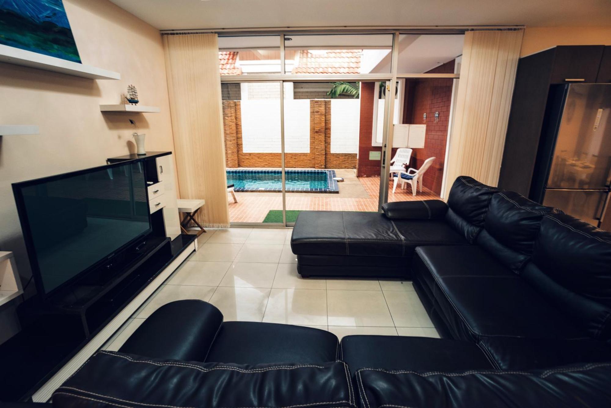 Tw Marina Pool Villa Pattaya Exteriör bild