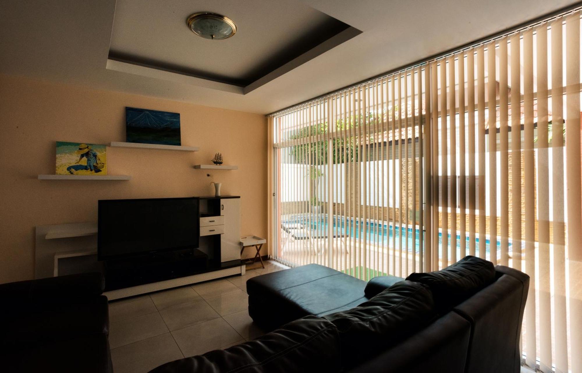 Tw Marina Pool Villa Pattaya Exteriör bild